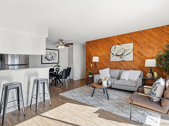 2nd image of 3355 S Flower Street #96