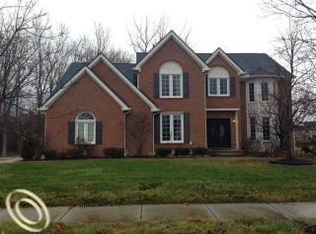 40683 Coachwood Cir, Northville, MI 48168
