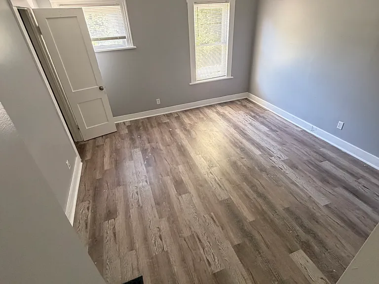 10111 Born Ave #1 — Photo 4