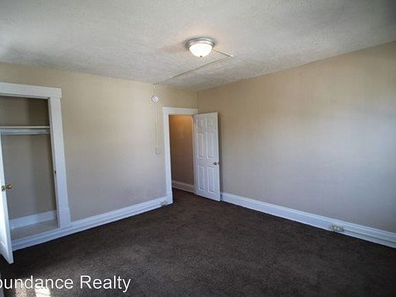 5th image of 413 E Welch Ave #9950185