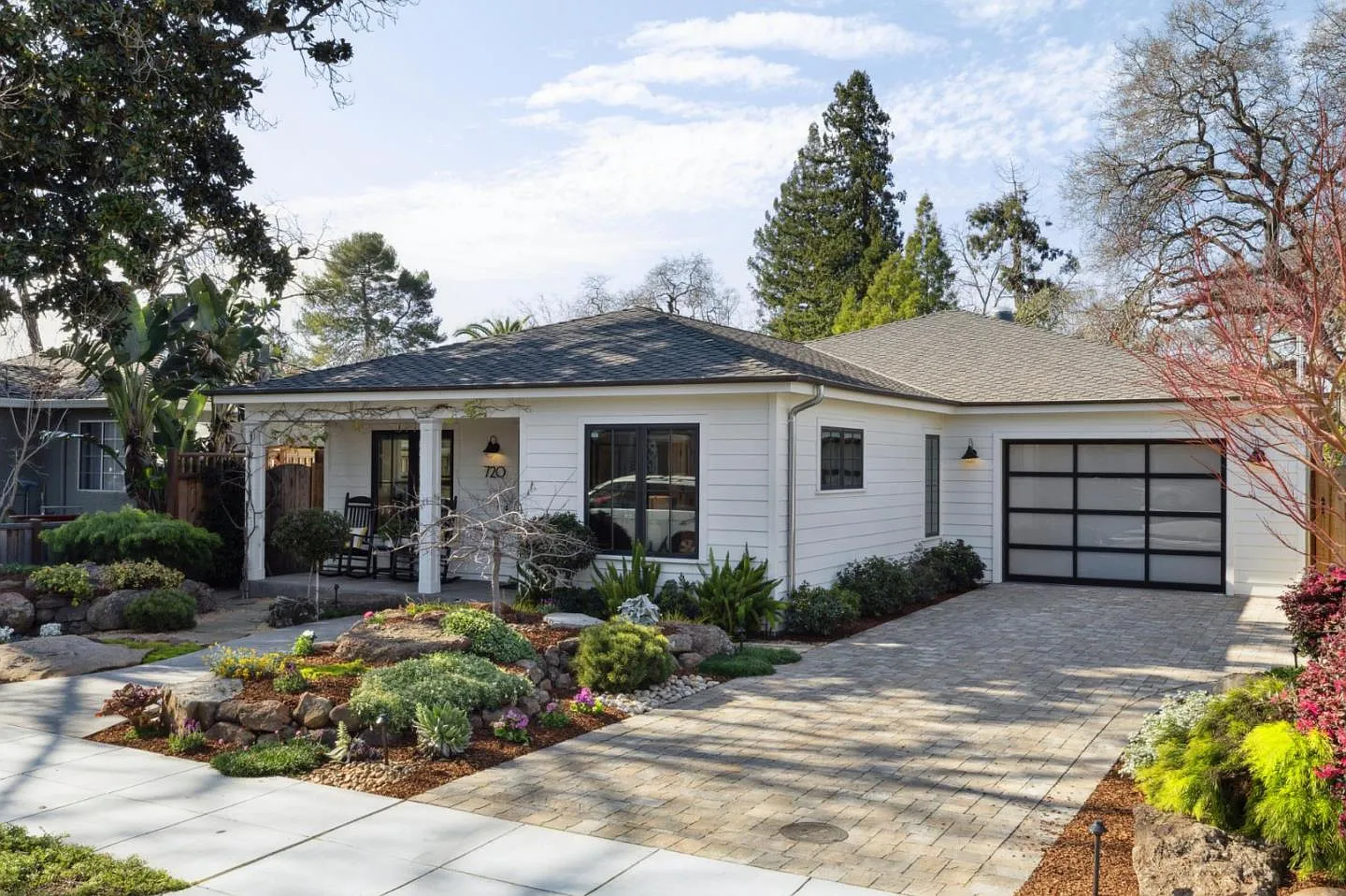 720 Lincoln Ave photo 1