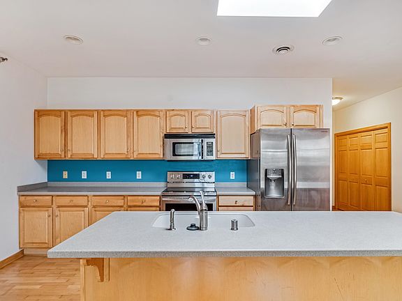 2nd image of 115 E Broadway Ste 201