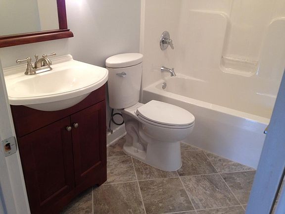3rd image of 6504 Wessex Ln