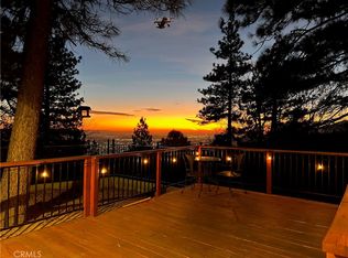 30445 Live Oak Dr, Running Springs, CA 92382