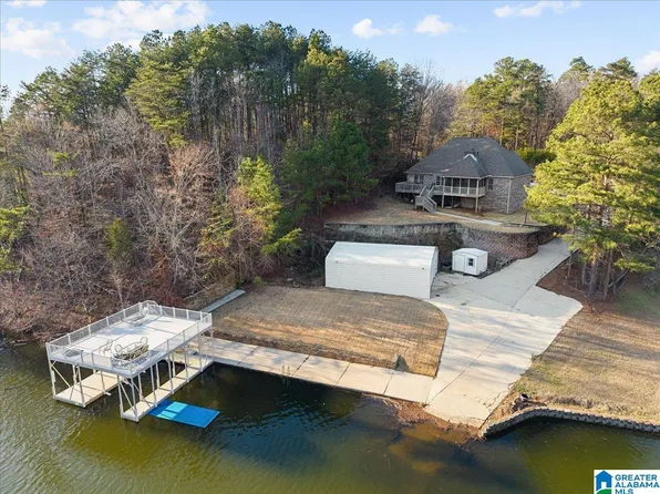 836 Lakeshore Ln, Oneonta, AL 35121