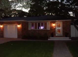 273 Collington Dr, Ronkonkoma, NY 11779