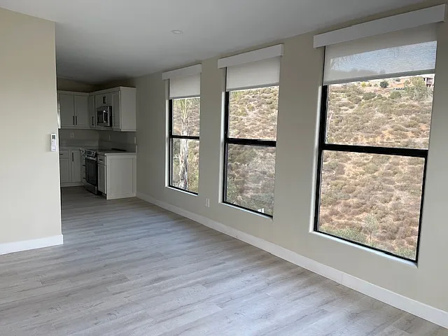 Crestwind Dr — Photo 1