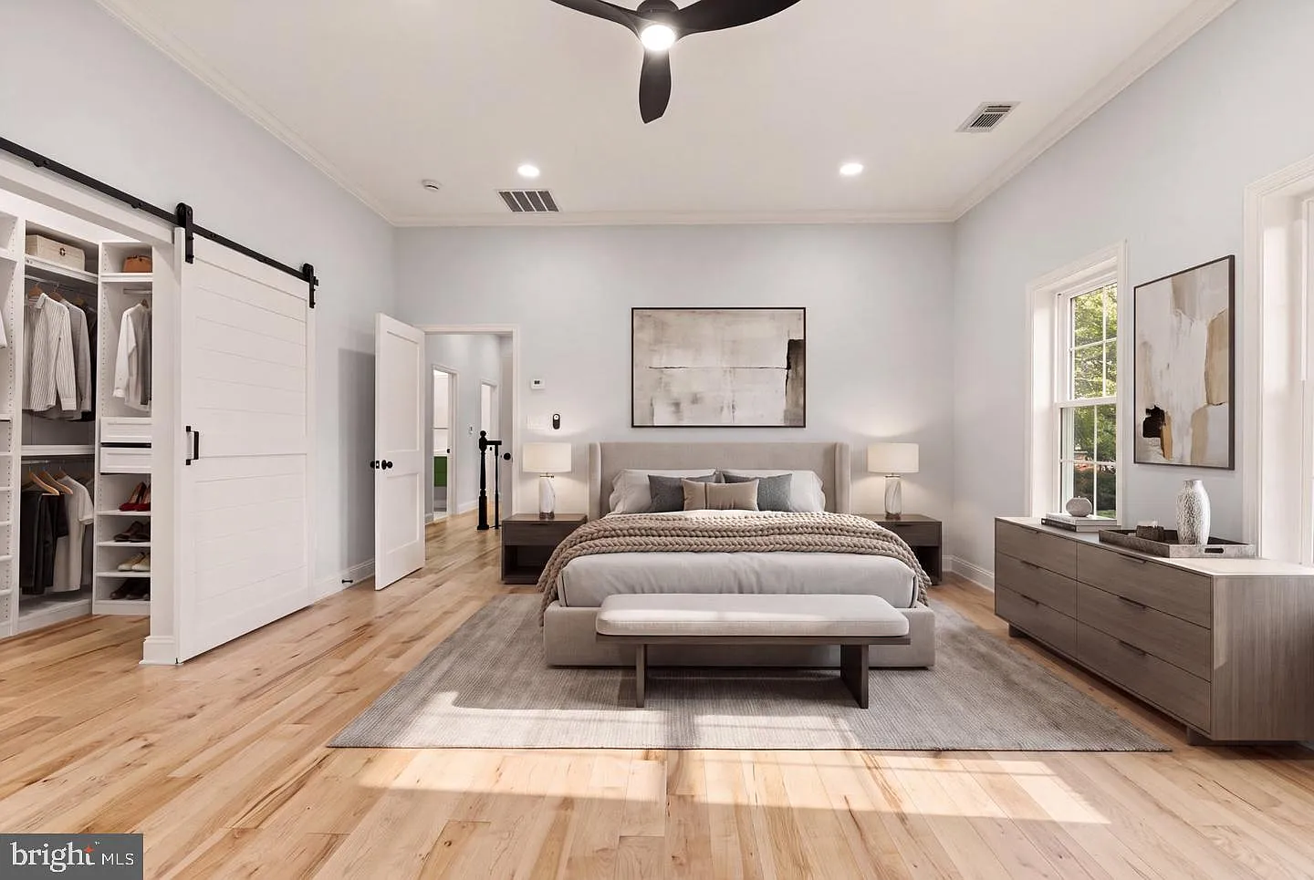 7 bed, 5.0 bath, 4120 sqft, $8,000 — Photo 4