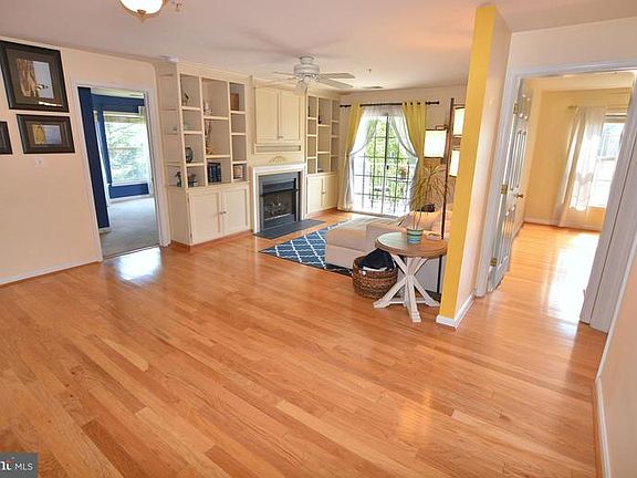 3rd image of 2010 Peggy Stewart Way Unit 204