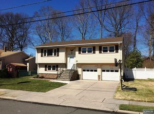68 Golf View Dr, Dumont, NJ 07628