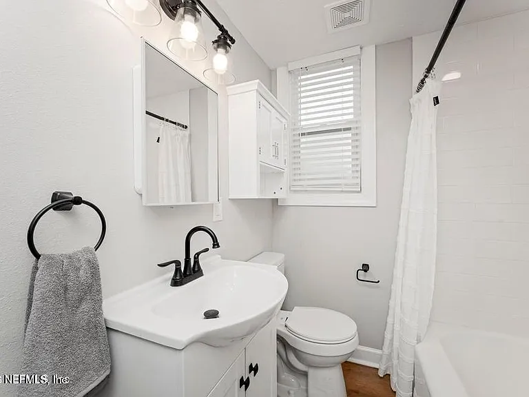 1833 San Marco Blvd #1 — Photo 7