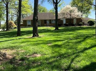 27301 SE Mason School Rd, Blue Springs, MO 64064