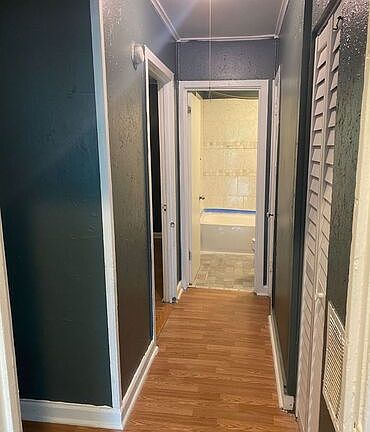 5th image of 318 Celery Ave S #1
