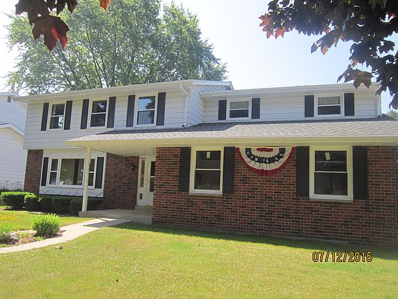 Excellent Curb Appeal