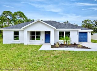 2200 W Longbottom Rd, Avon Park, FL 33825