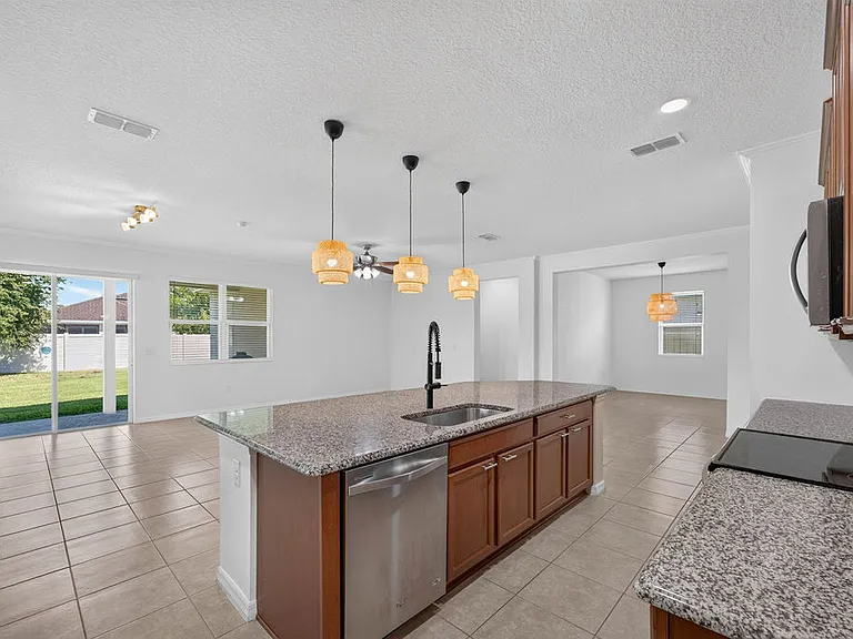 12141 Carson Dr — Photo 13