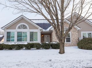 90 Edinburgh Village Dr, Dayton, OH 45458