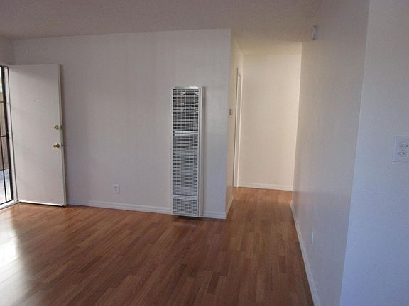3rd image of 6050 Coldwater Canyon Ave APT 1