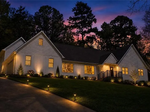 231 Breeze Hill Ln, Canton, GA 30114