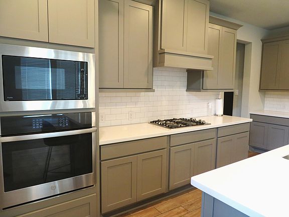 4th image of 2158 Wildrye Ln
