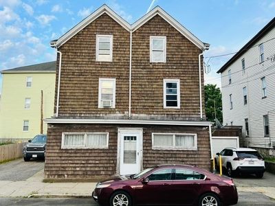 77 Fulton St, Fall River, MA, 02720