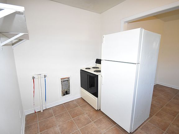 5th image of 1224 Greenfield Dr