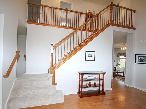 5th image of 9671 Bellflower Dr