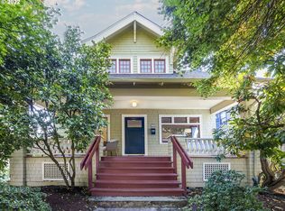 2424 SE Caruthers St, Portland, OR 97214