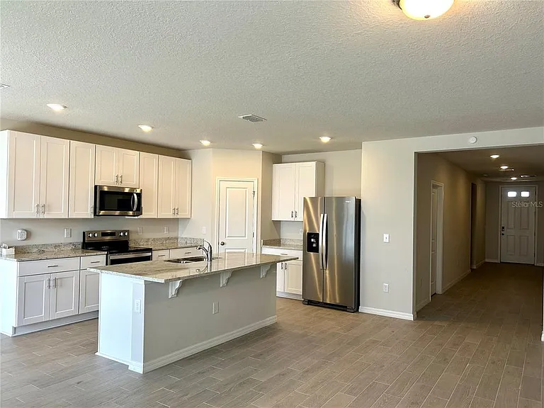 10225 Daybreak Gln — Photo 3