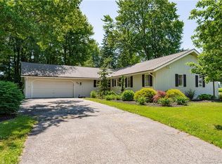 37 Burr Rd, Bloomfield, CT 06002