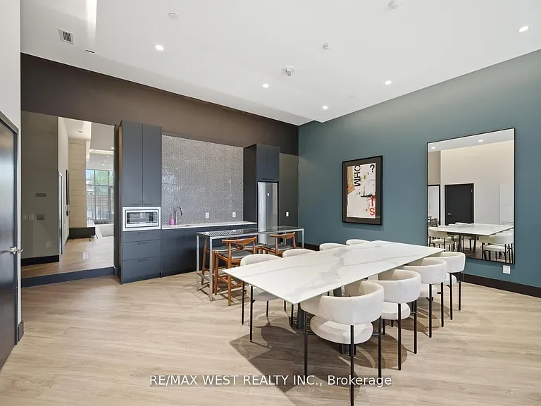 1808 Saint Clair Ave W #801 — Photo 19