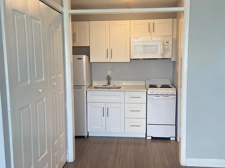 The Flats at Bon Air — Photo 5