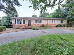 2168 Gulliver Dr, Troy, MI 48085