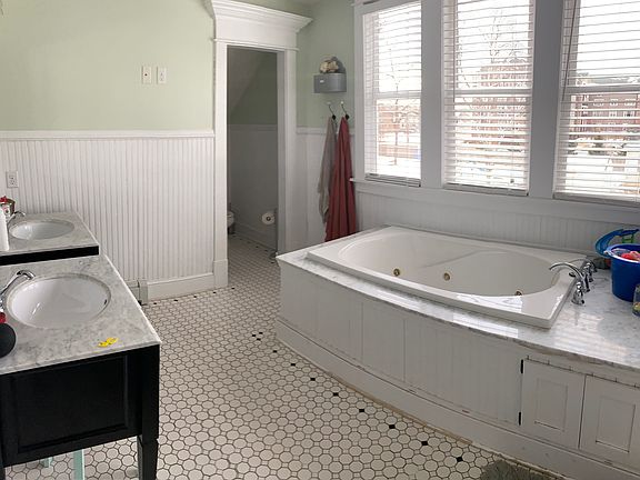 Ensuite Bath