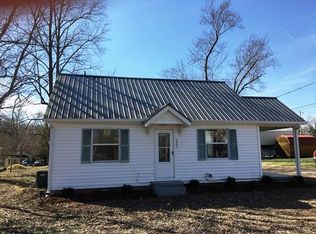 521 W End Ave, McMinnville, TN 37110