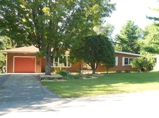 701 Crestview Dr, Madison, WI 53716