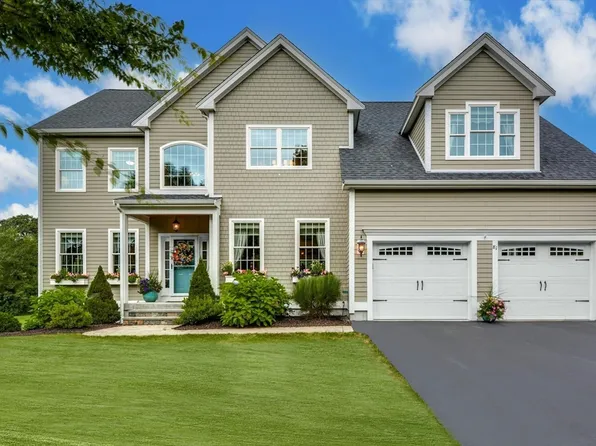 81 Magill Dr, Grafton, MA 01519