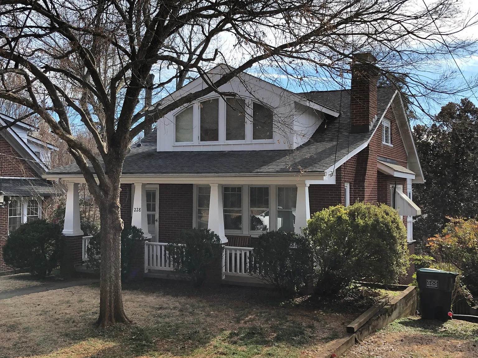 228 Wine St photo 1