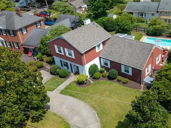 239 Shoe Ln, Newport News, VA 23606