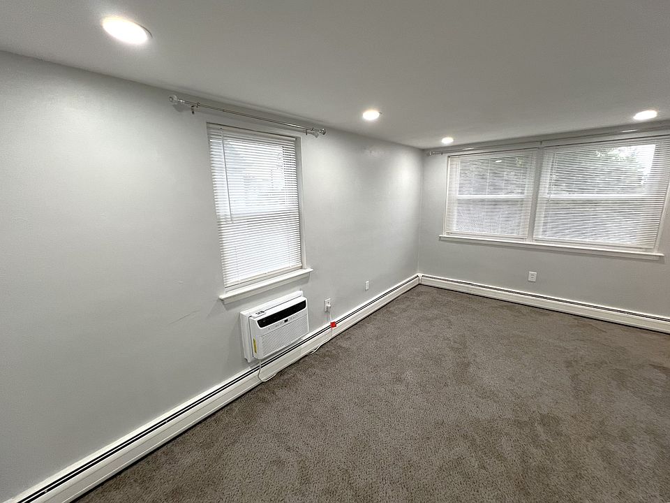 1st image of 316 E Cheltenham Ave Floor 2
