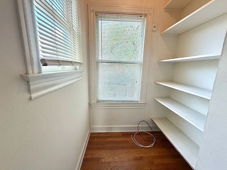 109 W Norwood Ct #3 — Photo 6