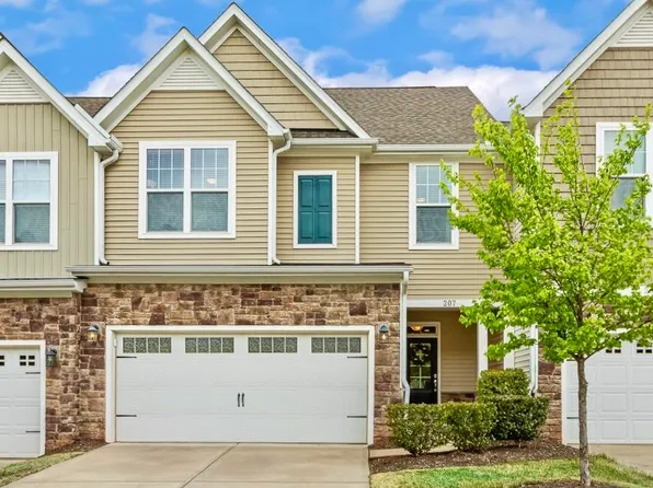 207 Wildfell Trl, Cary, NC 27513