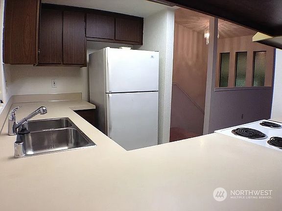 5th image of 6008 Kenwood Drive