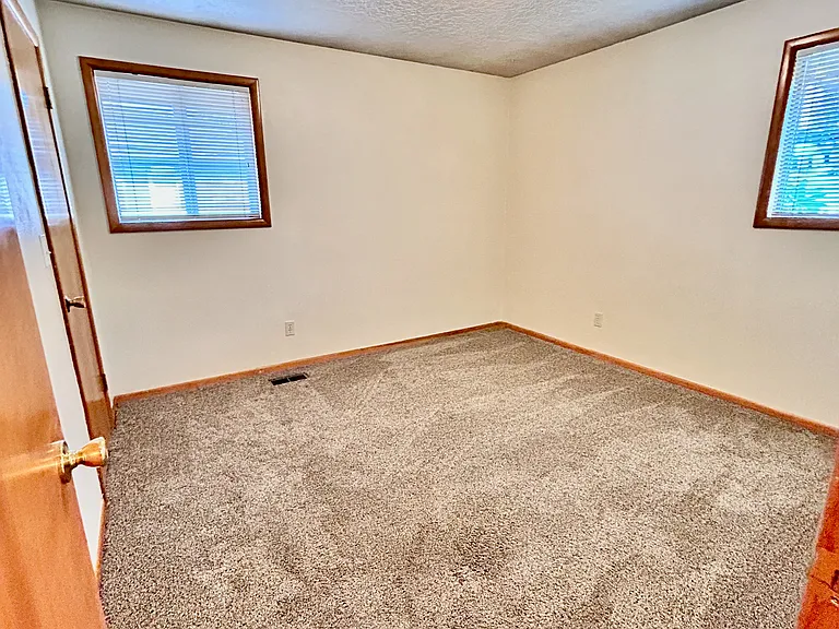 6416 E Evergreen Blvd — Photo 17