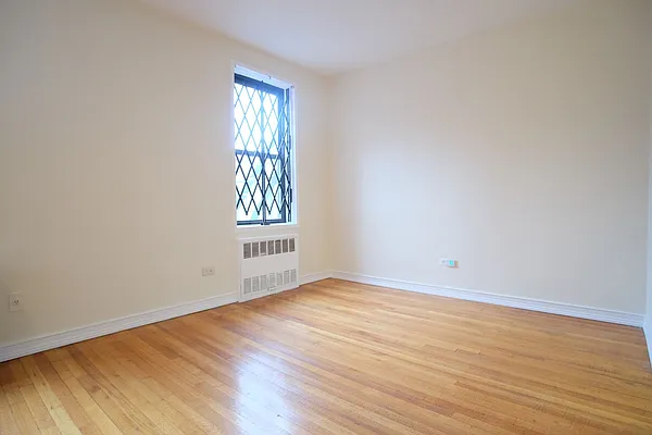 Rented by Link NY Realty | media 20