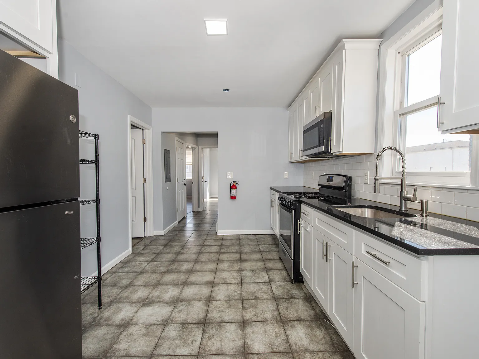 2 bed, $2,600 — Photo 3