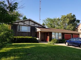 6912 W Layton Ave, Greenfield, WI 53220