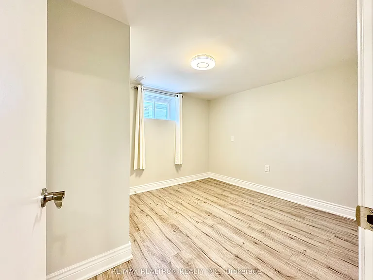 173 Norfolk Ave — Photo 32