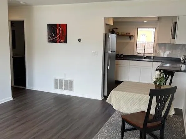 190 Charles Street image 4 of 22