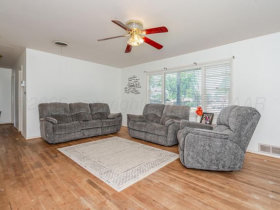 4th image of 1421 Elm Ave